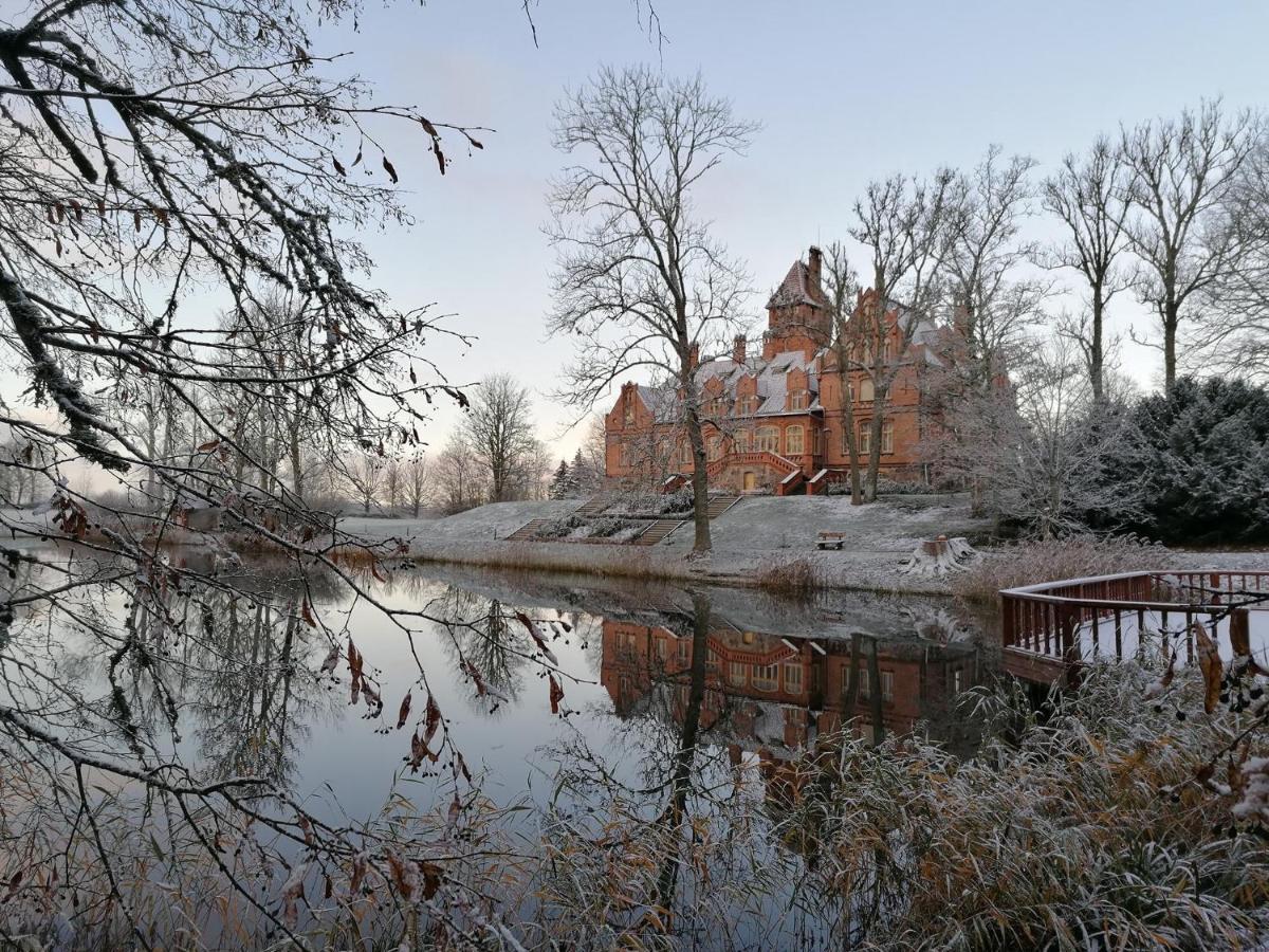 Jaunmoku Palace Complex Hotel Tume Kültér fotó