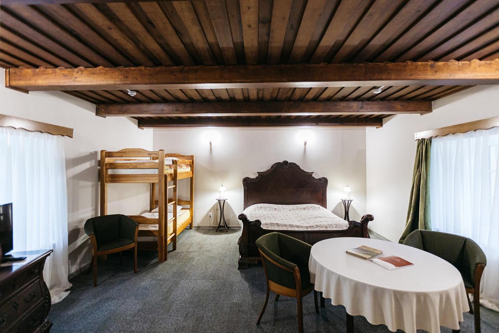 Jaunmoku Palace Complex Hotel Tume Kültér fotó
